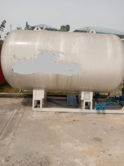 5 Tons Tank with SKID and Double Pumps