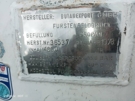 2.5 tons Tank with Dispenser