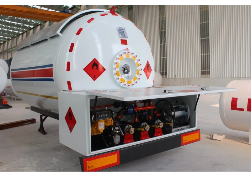 lpg-bobtail-tank-on-truck-lpg-tanker30